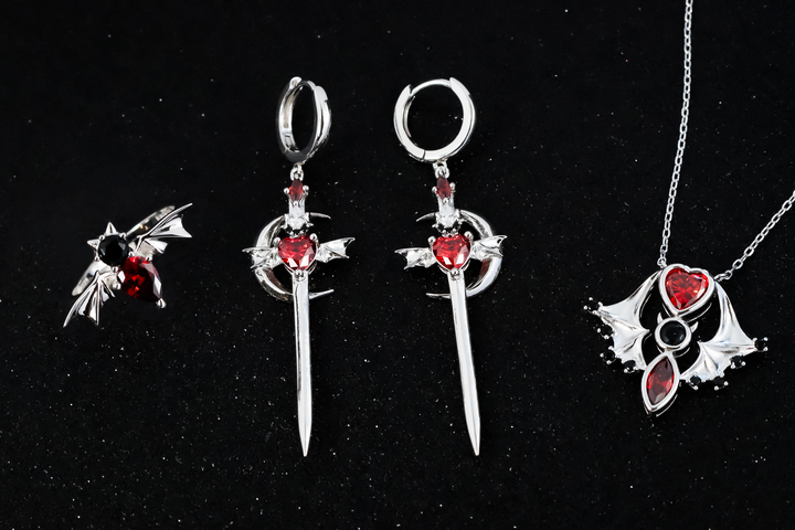 Saira's Familiar Bat Ring