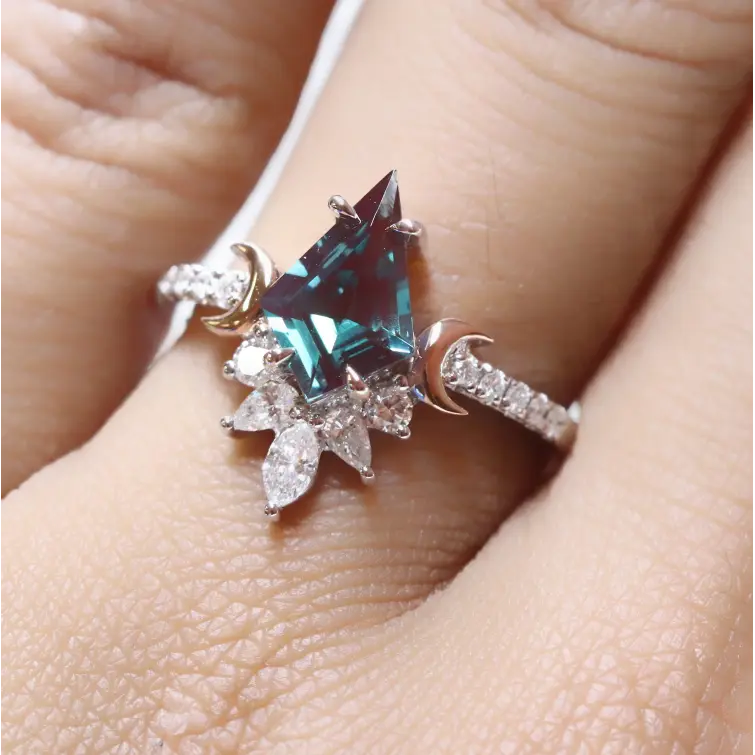 Veronica Empress 18KT Ring with Moissanite - Rings - 3